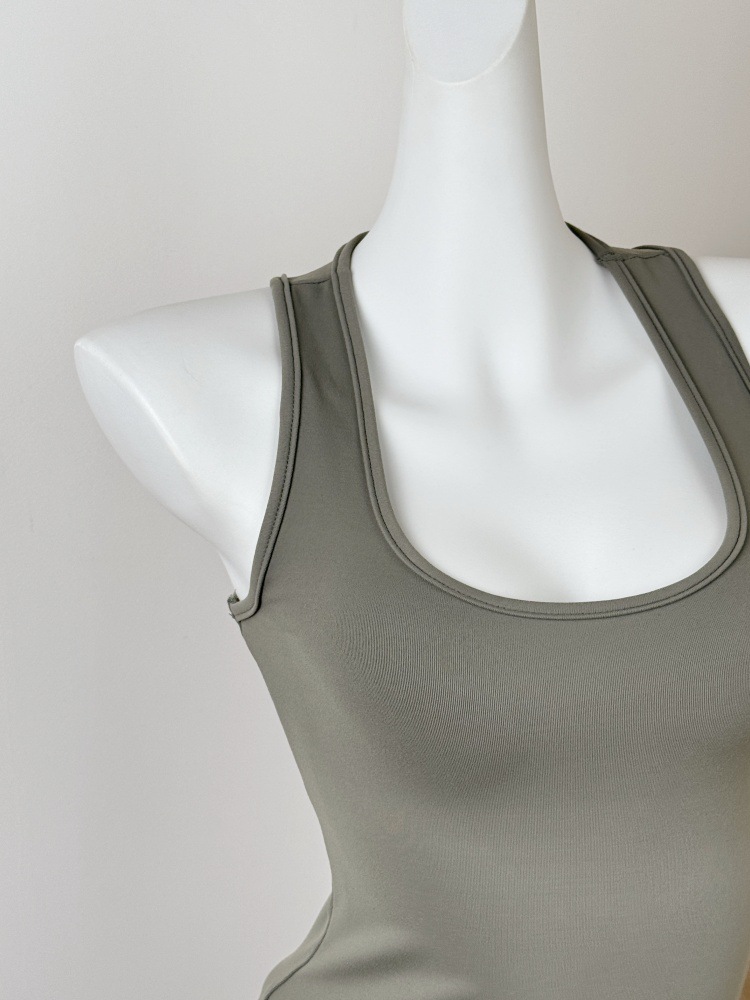 Women's Solid Color Slim Fit Racerback Tank Top