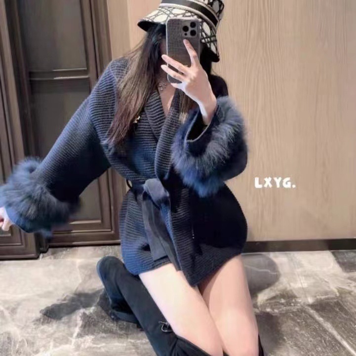 Women's Thickened Knit Sweater Coat with Extra-Long Flying Sleeves