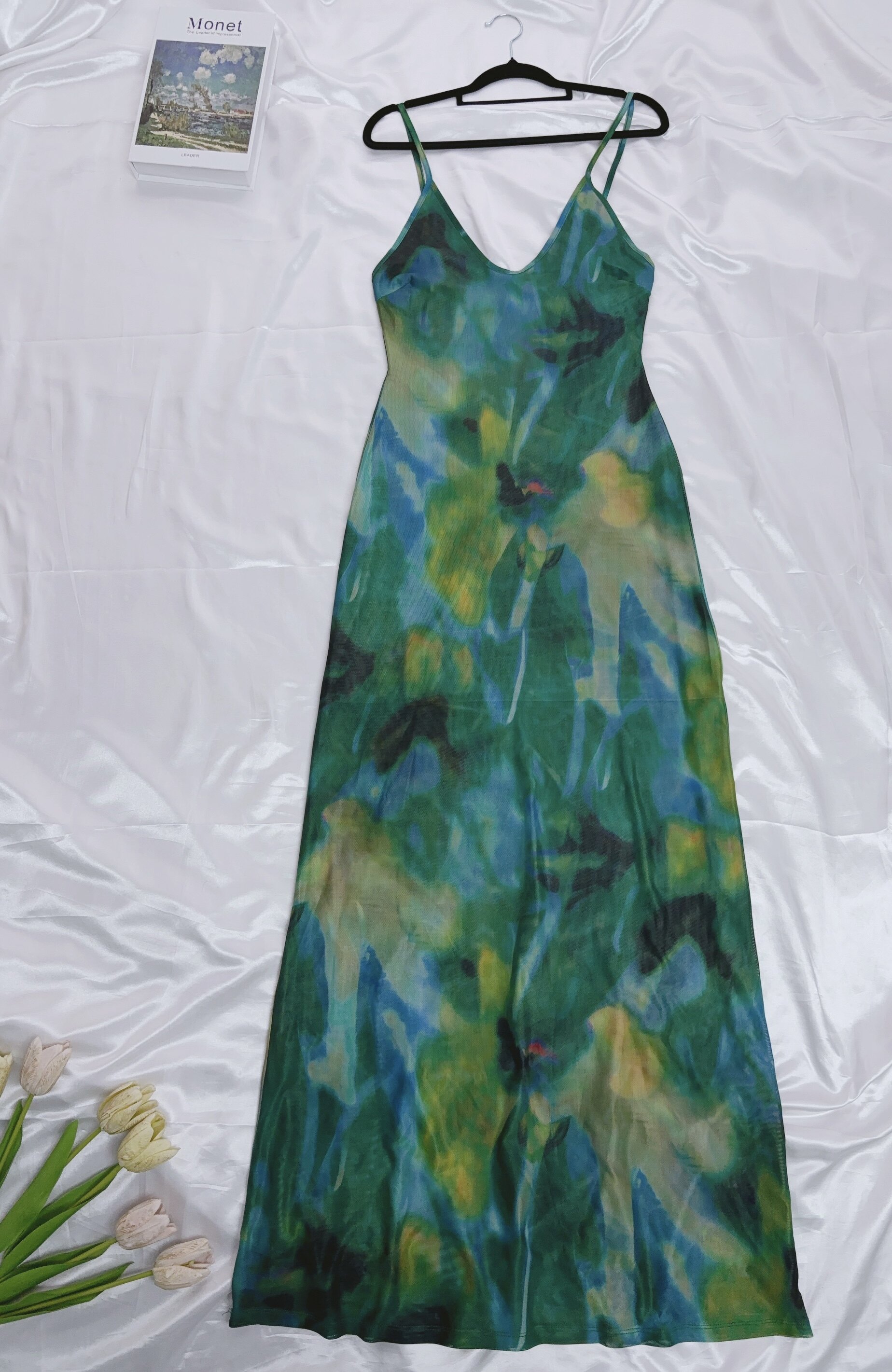 Women's Abstract Print U-Neck Backless Fishtail Hem Dress