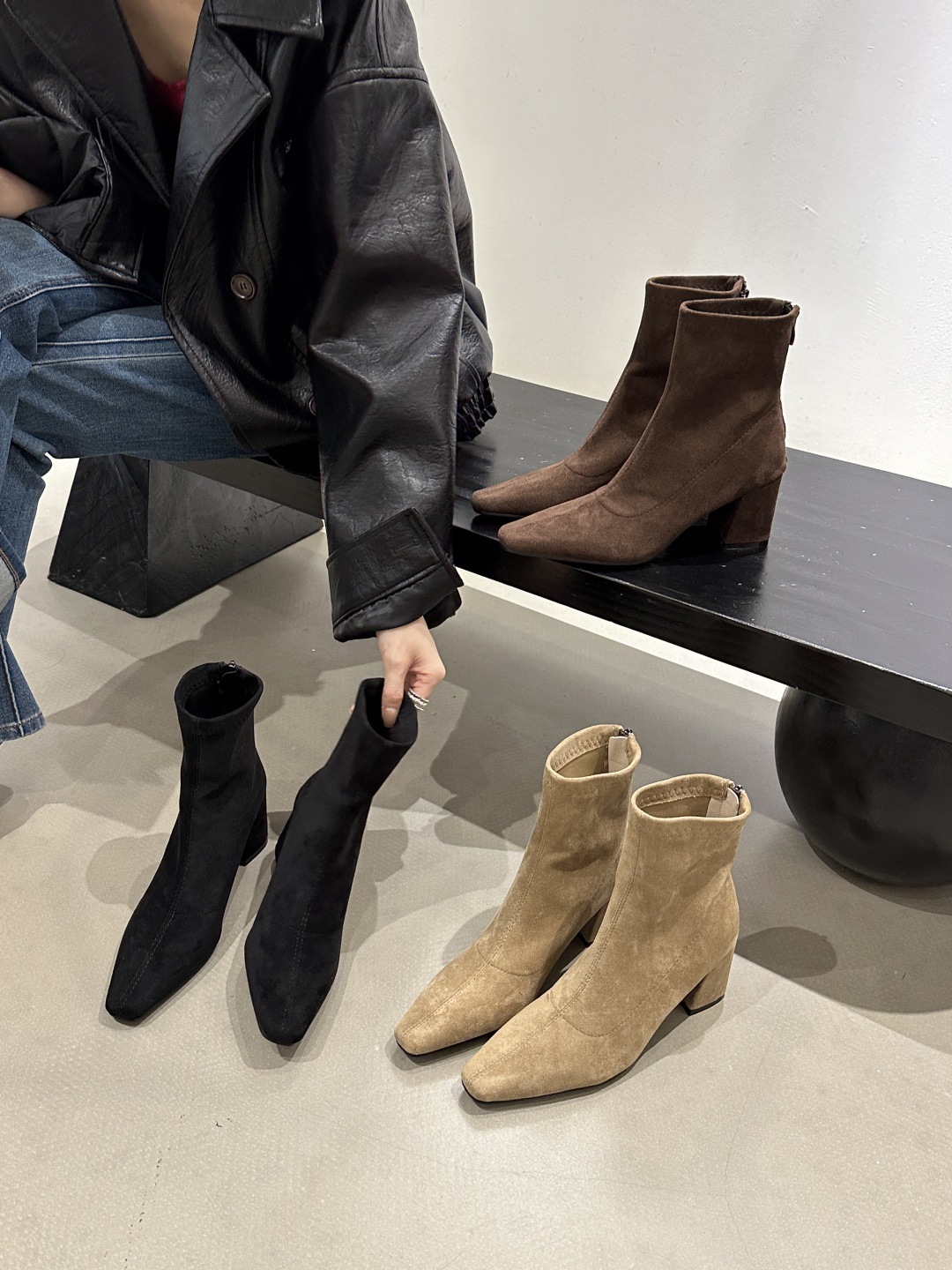 Women Suede Square Toe Thick Heel Back Zipper Short Boots