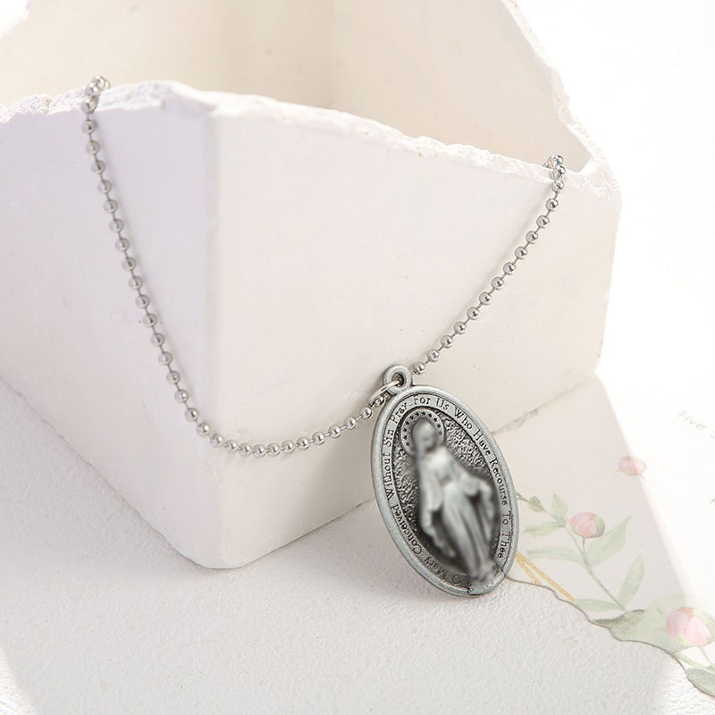 Vintage Alloy Character Portrait Pendant Necklace