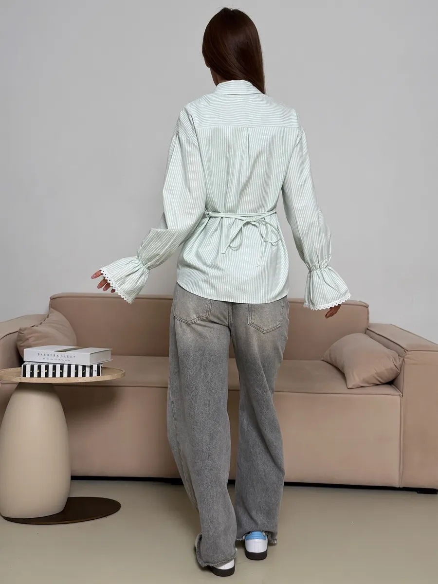 Women's Loose Long Sleeve Button-Up Shirt with Chest Pocket