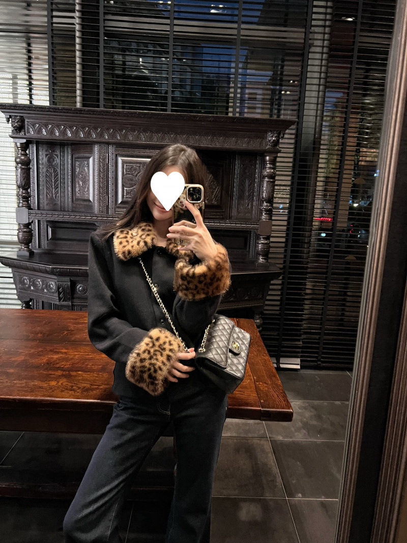 Women's Leopard Print Faux Fur Collar Single-Breasted Thick Short Coat