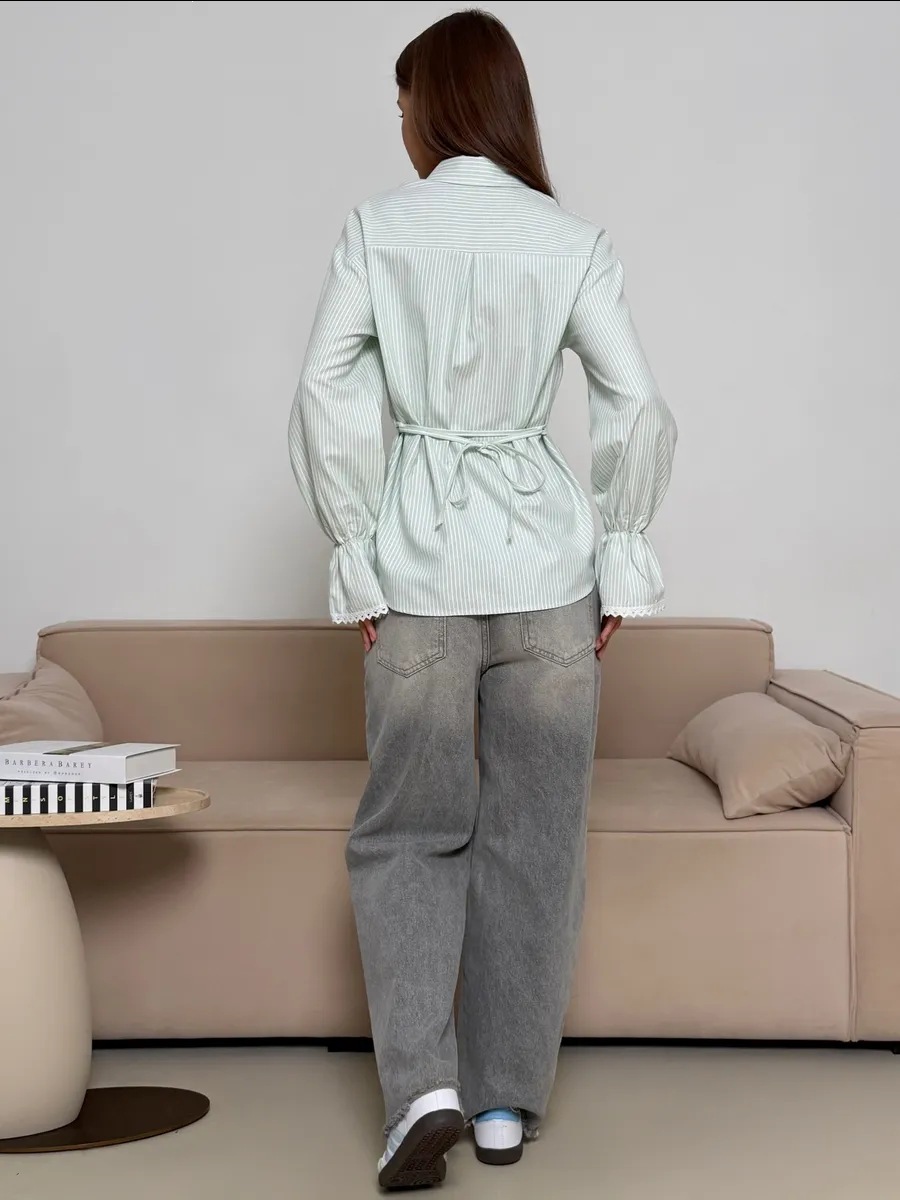 Women's Loose Long Sleeve Button-Up Shirt with Chest Pocket