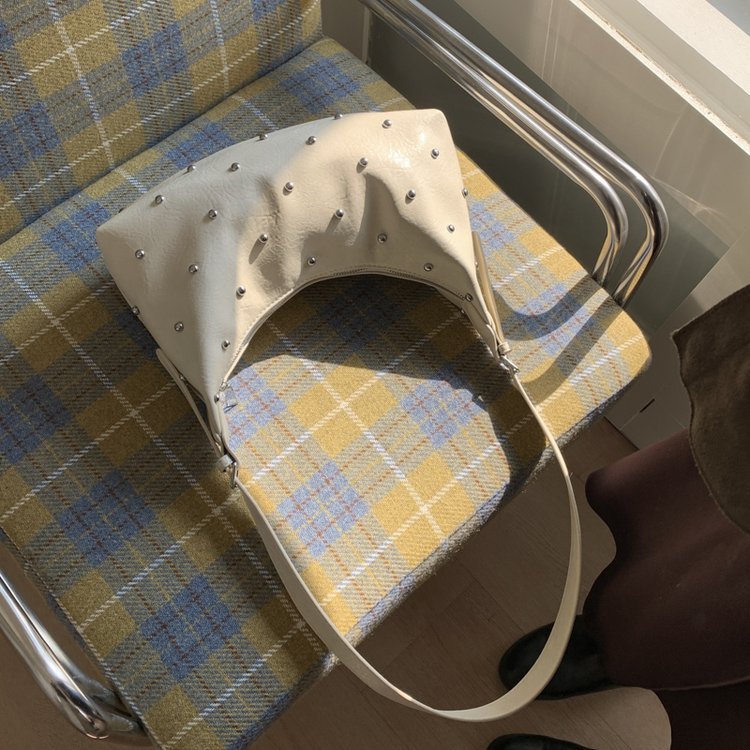 Vintage Rivet Detail PU Leather Crossbody Shoulder Bag