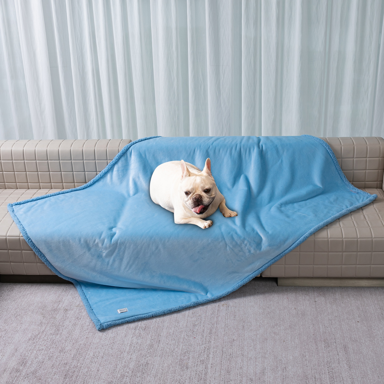 Reversible Flannel and Sherpa Pet Blanket with Lining Layer