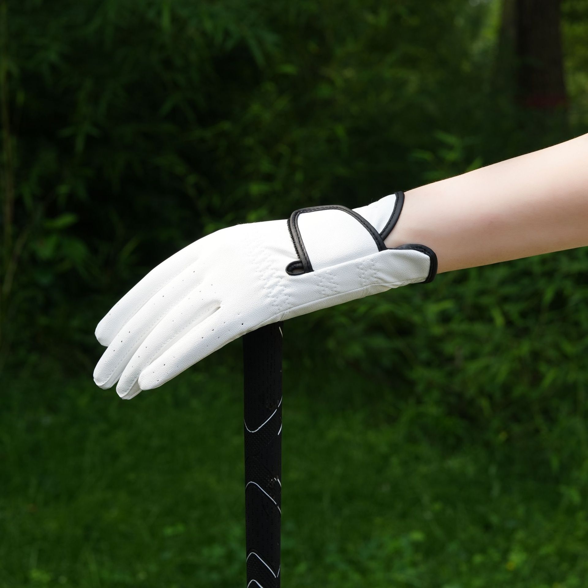 Golf Gloves lightweight breathable wear-resistant non-slip