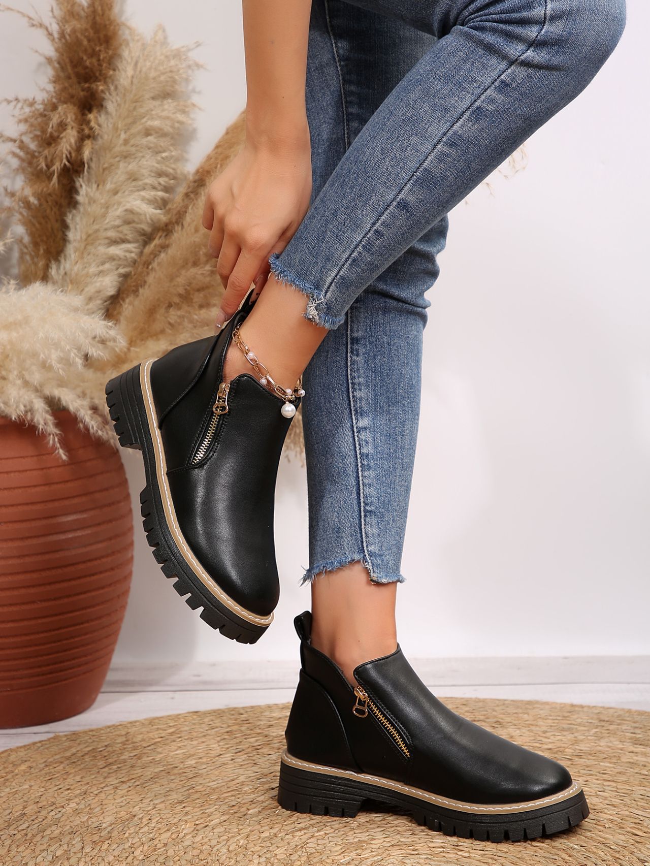 Women's Round Toe Side Zipper Square Heel Synthetic Leather Short Boots
