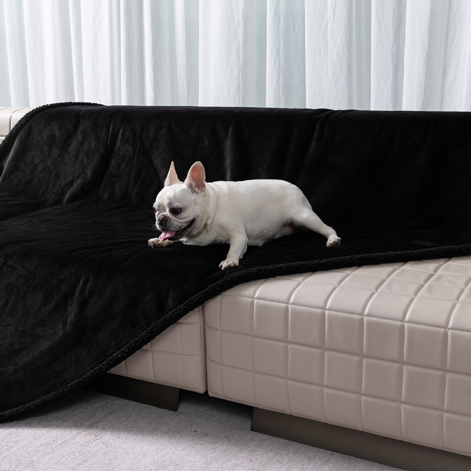 Reversible Flannel and Sherpa Pet Blanket with Lining Layer