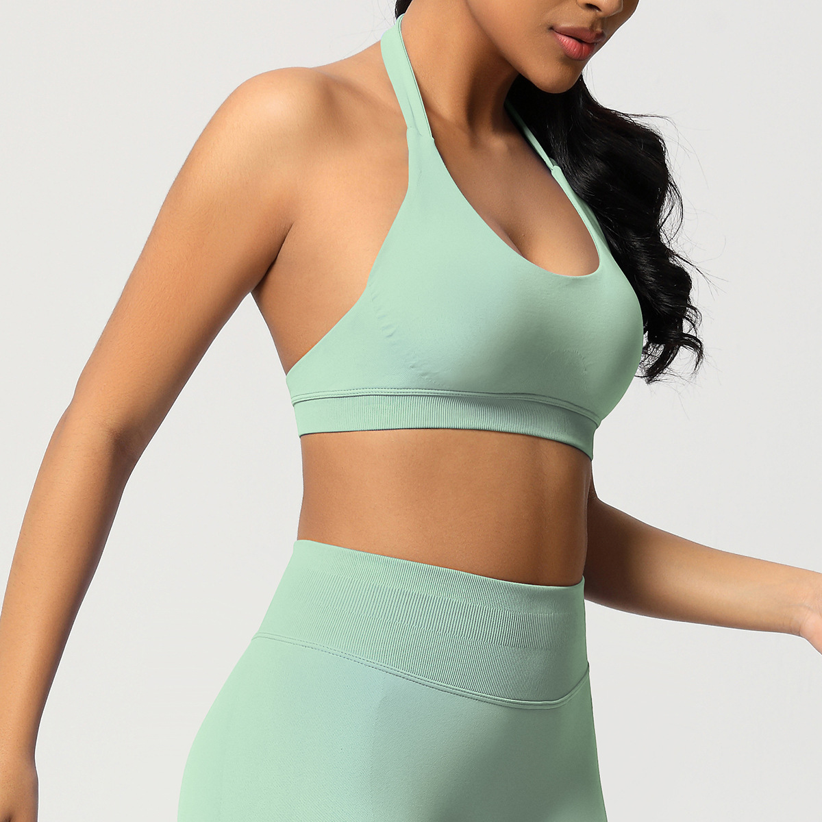 Women's Seamless Sports Bra and Leggings Set
