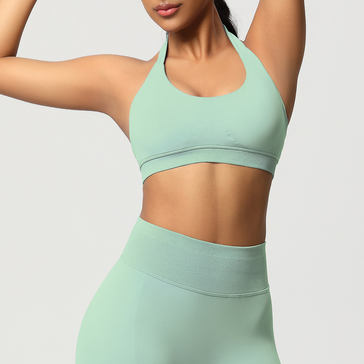 Women's Seamless Sports Bra and Leggings Set