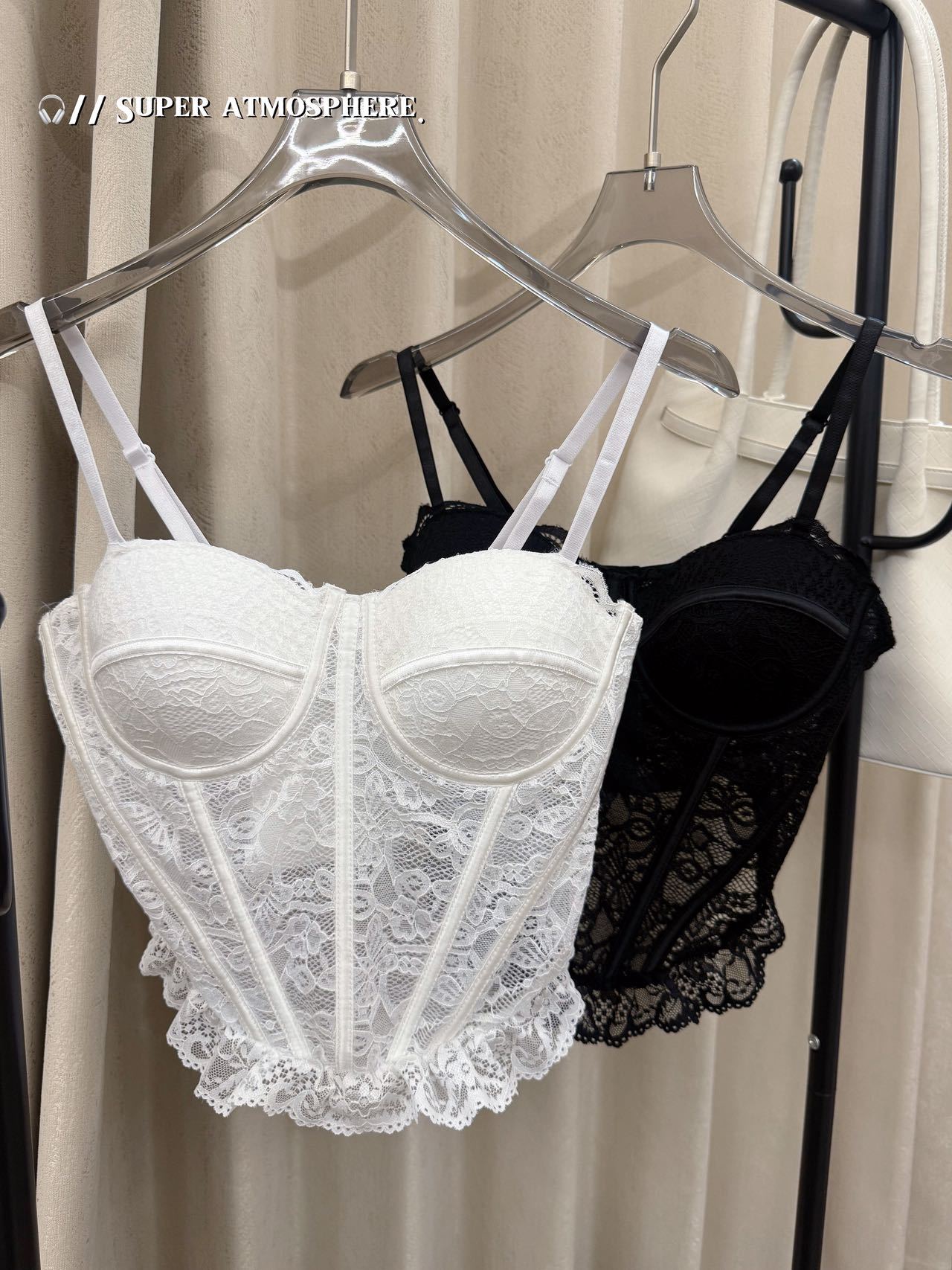 Women's Fishbone Strap Lace Top with Built-In Chest Pads