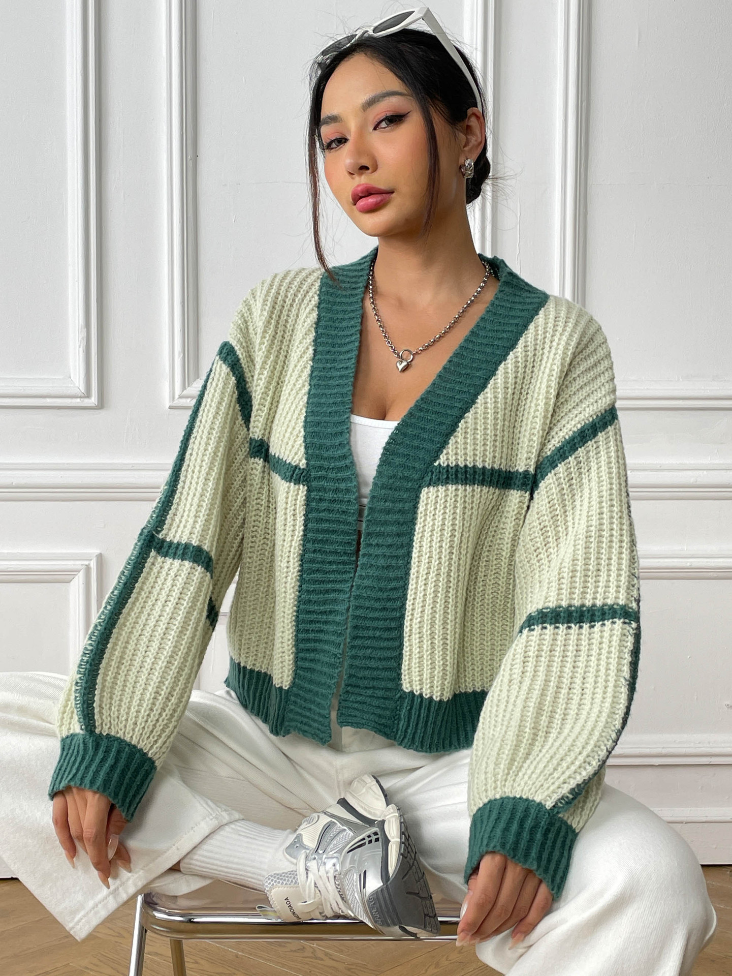 Women's Loose Color-Block Knit Cardigan with Lantern Sleeves
