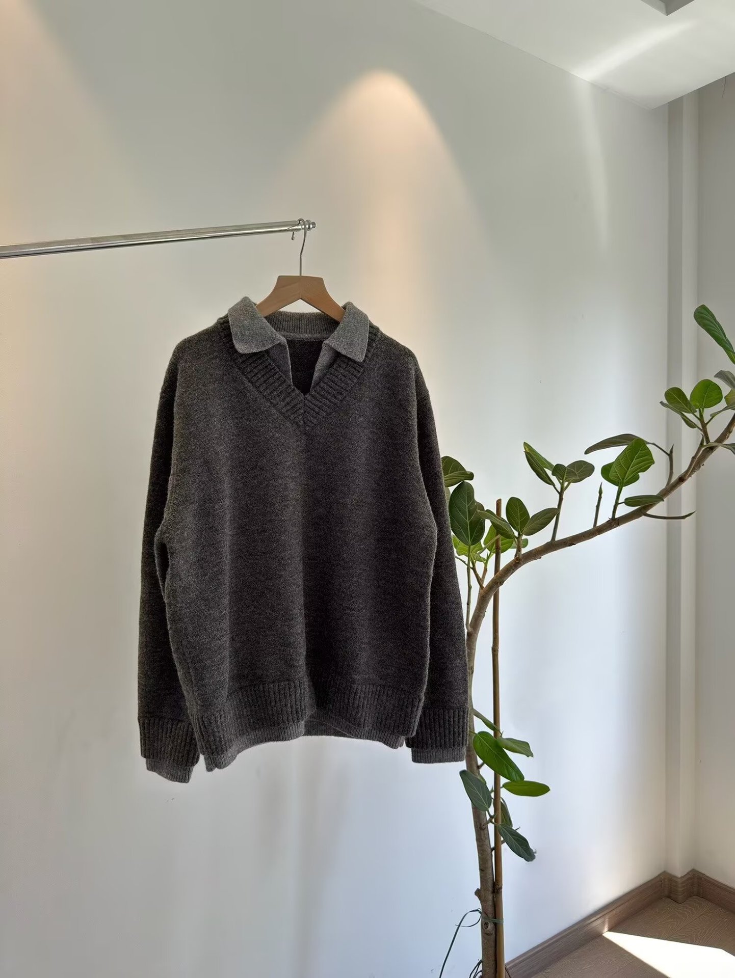 Men's V-Neck Fake Two-Piece Knitted Sweater Slim Fit Long Sleeve Pullover