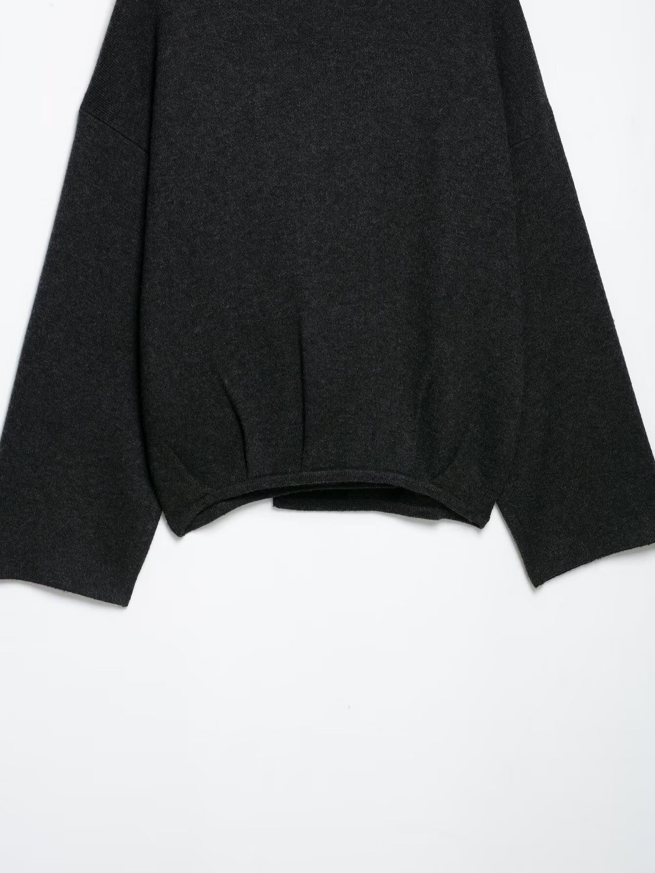 Round-neck pullover basic solid-colored top