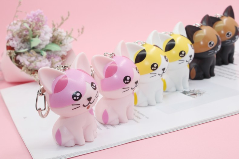 LED Sound Light-Up Kitten Keychain Pendant