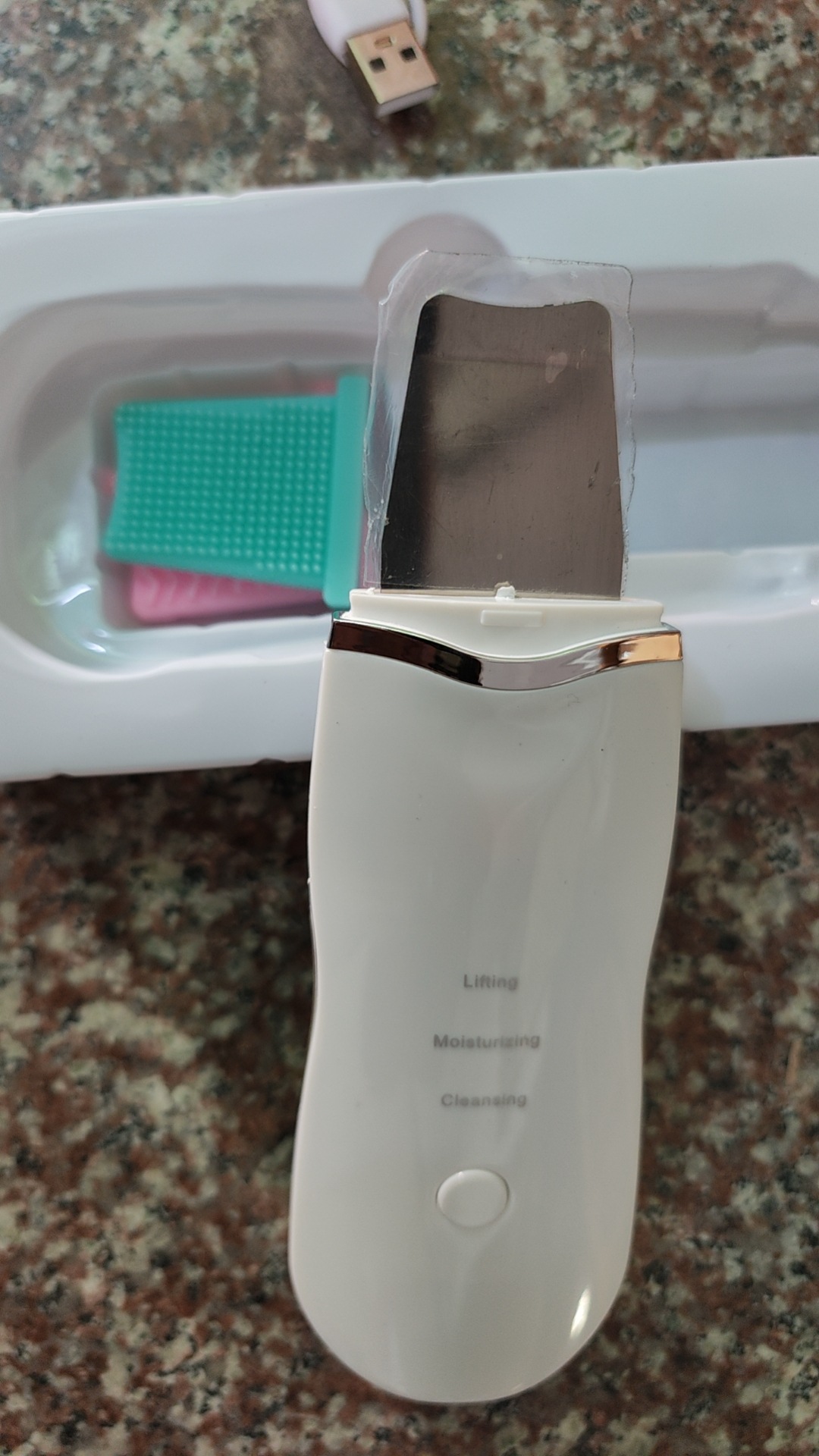 Portable Ultrasonic Facial Cleanser