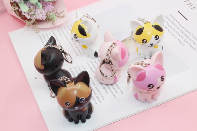 LED Sound Light-Up Kitten Keychain Pendant
