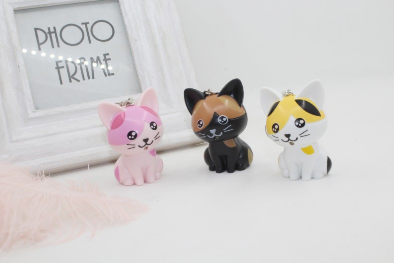 LED Sound Light-Up Kitten Keychain Pendant