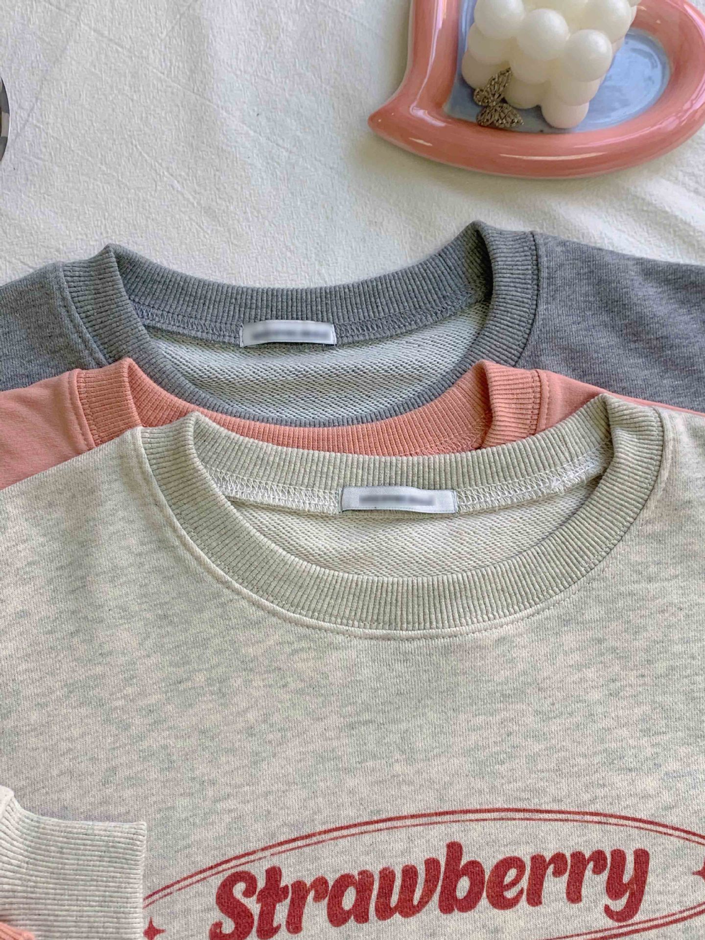 Crewneck Strawberry Printed Loose Cotton Sweatshirt Women Casual Pullover Top
