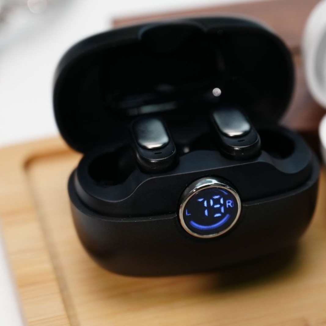 Noise-cancelling stereo motion-specific Bluetooth headphones