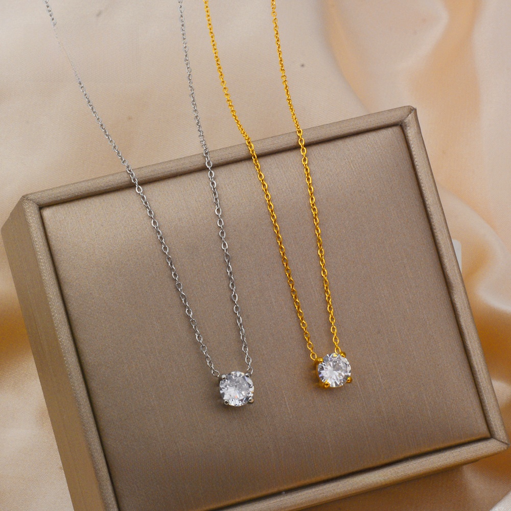 316L Titanium Steel Four-Prong Zircon Pendant Necklace Women's Non-Fading Clavicle Chain Jewelry
