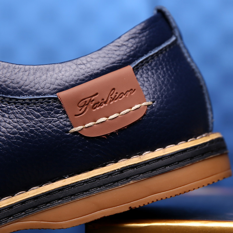 2024 Foreign Trade Men's Leather Shoes Cross-border Large Size Leather Shoes Fashion Business Casual Handmade Stitch Chelsea Men's Leather Shoes