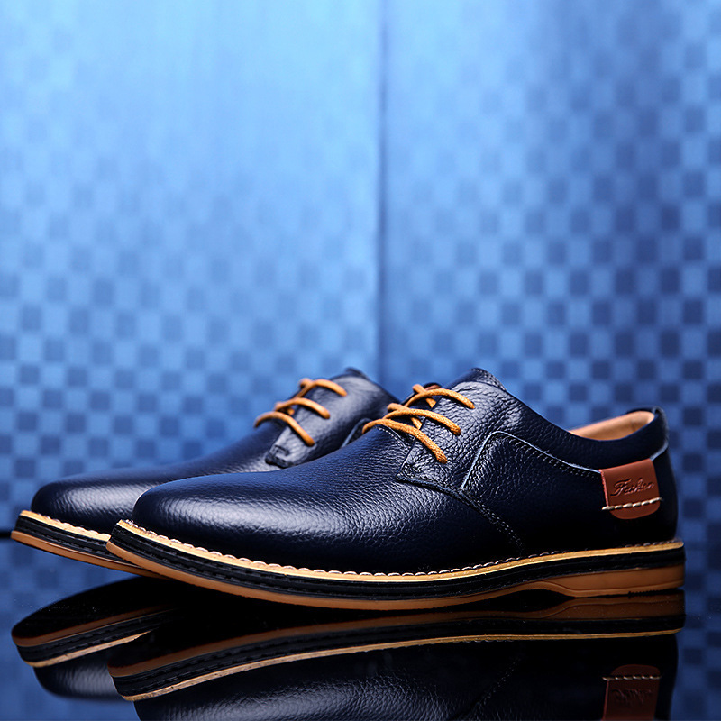 2024 Foreign Trade Men's Leather Shoes Cross-border Large Size Leather Shoes Fashion Business Casual Handmade Stitch Chelsea Men's Leather Shoes