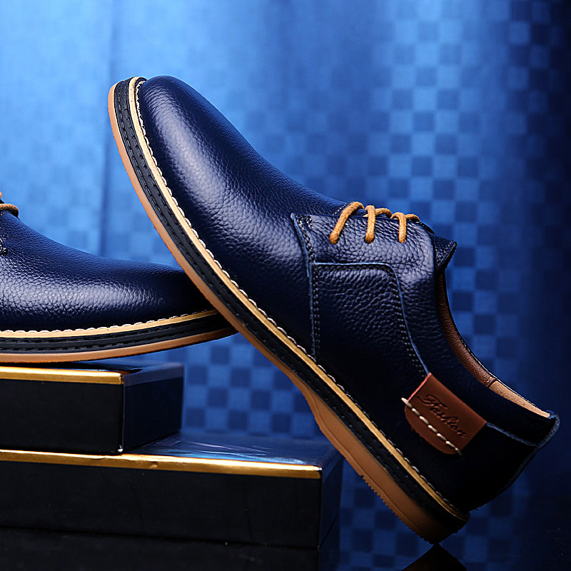 2024 Foreign Trade Men's Leather Shoes Cross-border Large Size Leather Shoes Fashion Business Casual Handmade Stitch Chelsea Men's Leather Shoes