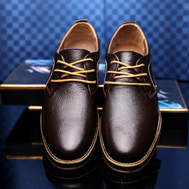 2024 Foreign Trade Men's Leather Shoes Cross-border Large Size Leather Shoes Fashion Business Casual Handmade Stitch Chelsea Men's Leather Shoes