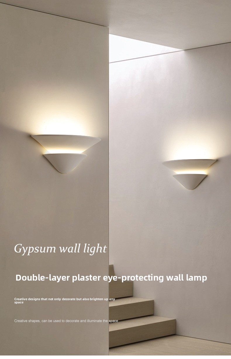 French-style plaster wall lamp