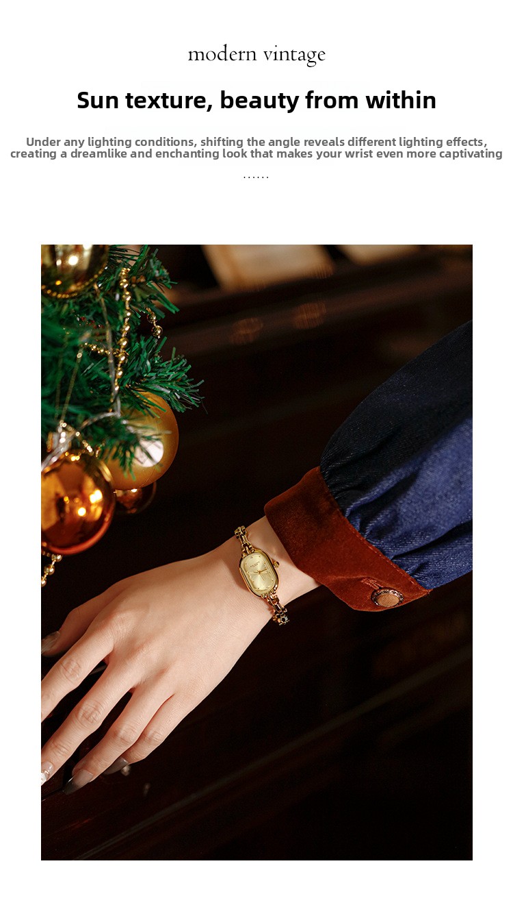 Lady Oval Dial Quartz Bracelet Watch