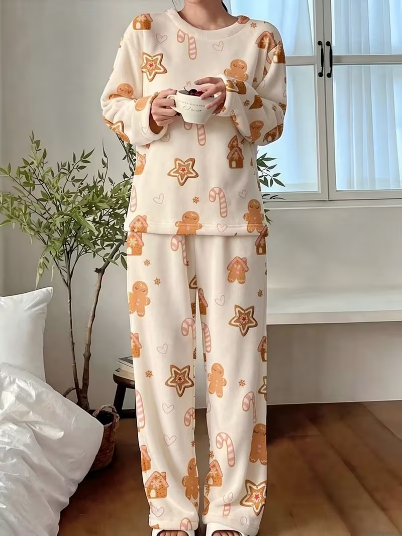Lady's Flannel Christmas Pajama Set
