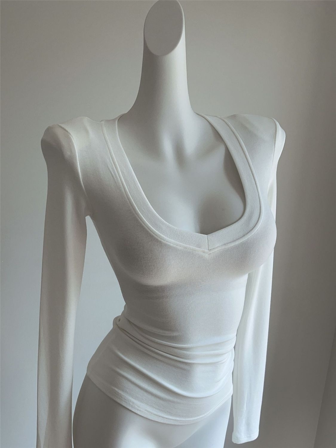Womens Right Angle Shoulder V Neck Slim Fit Long Sleeve T Shirt
