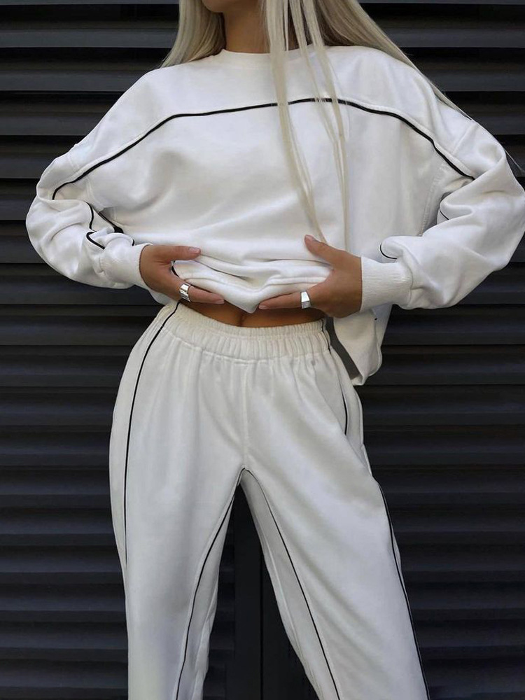 Women's Streetwear Long Sleeve Sweatshirt and Trousers