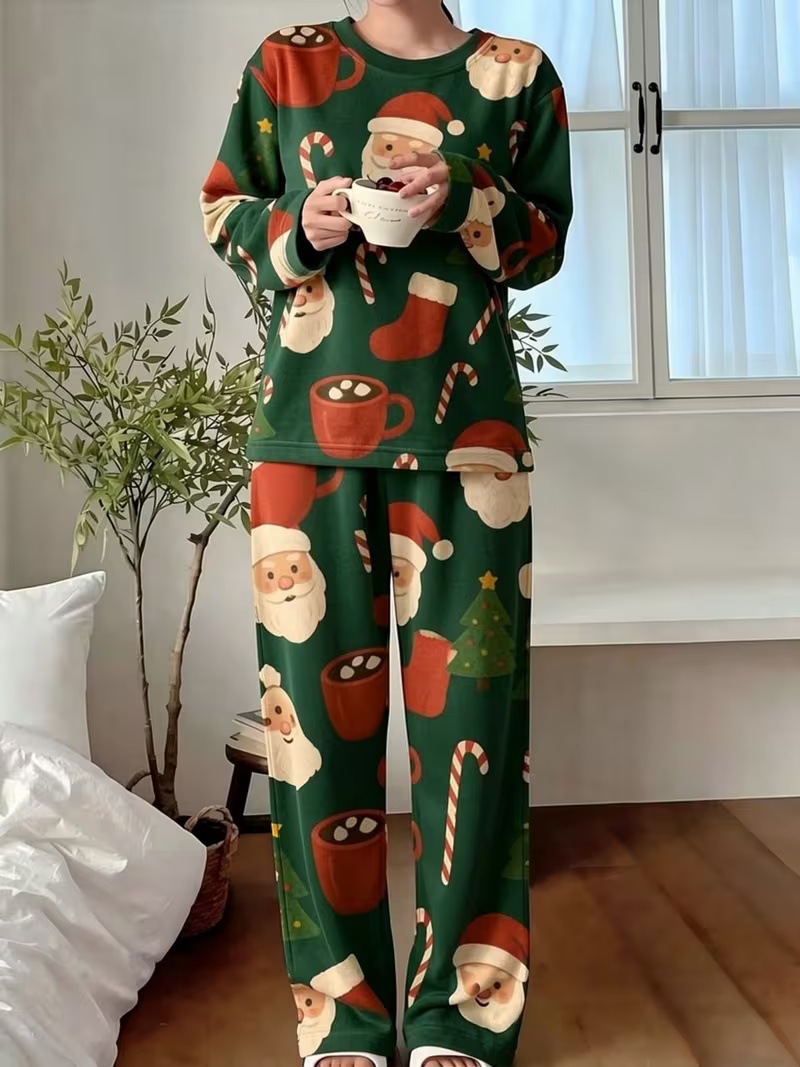 Lady's Flannel Christmas Pajama Set
