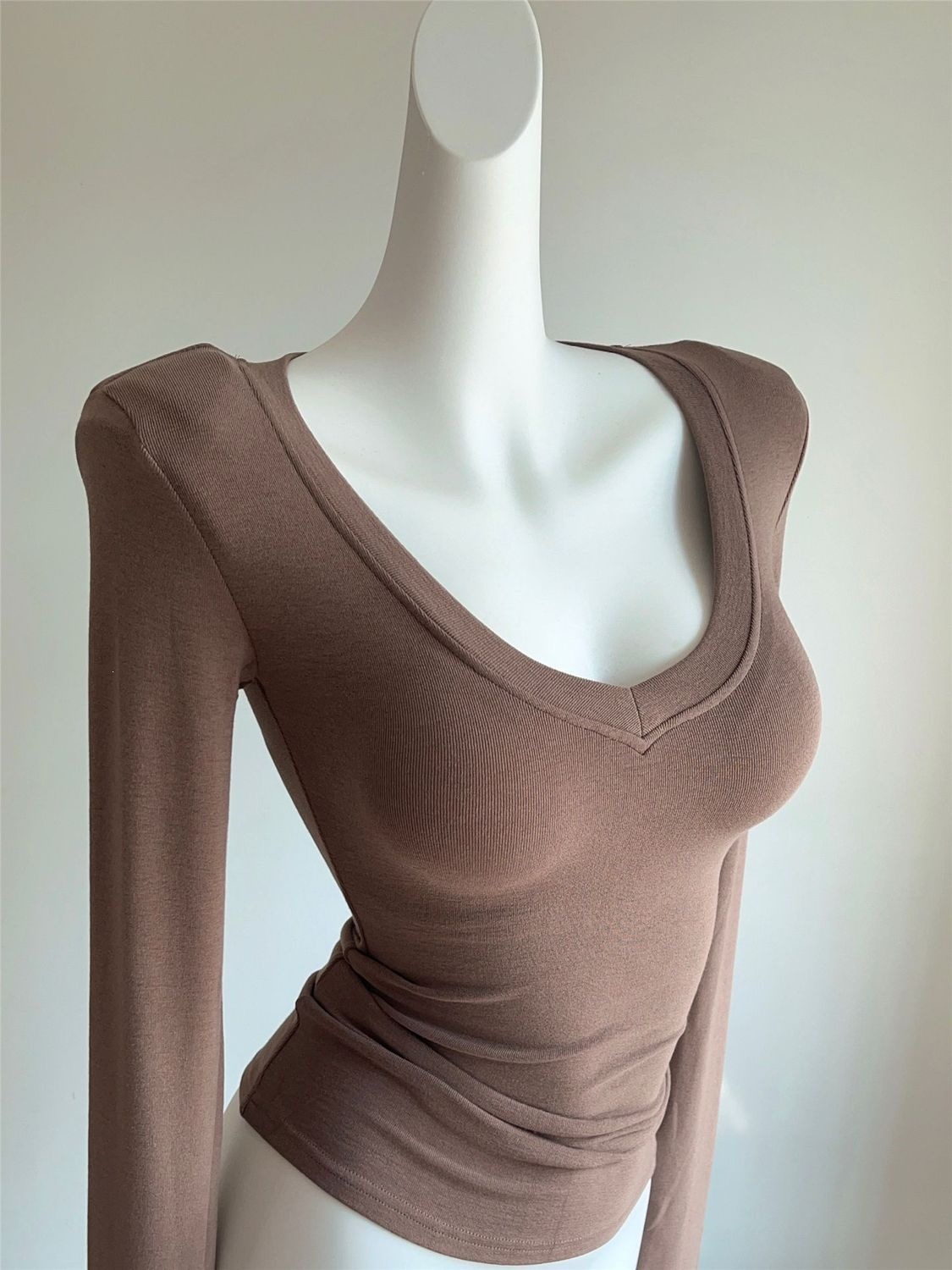 Womens Right Angle Shoulder V Neck Slim Fit Long Sleeve T Shirt