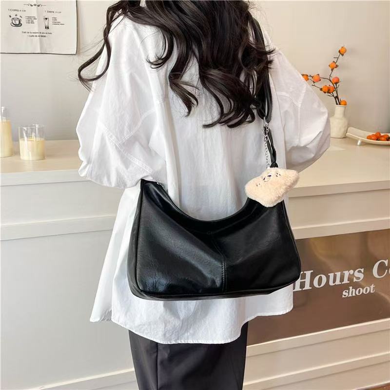 Women's Large Capacity Soft PU Leather Tote Bag Versatile Commuting Shoulder Handbag