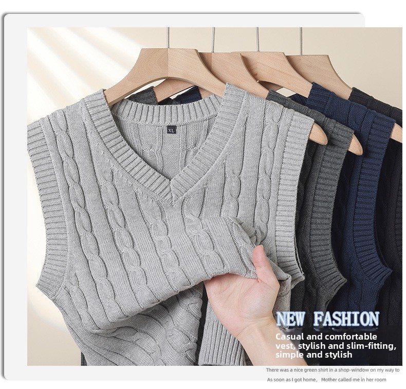 Men's 100% cotton sleeveless V-neck pullover with fleece lining