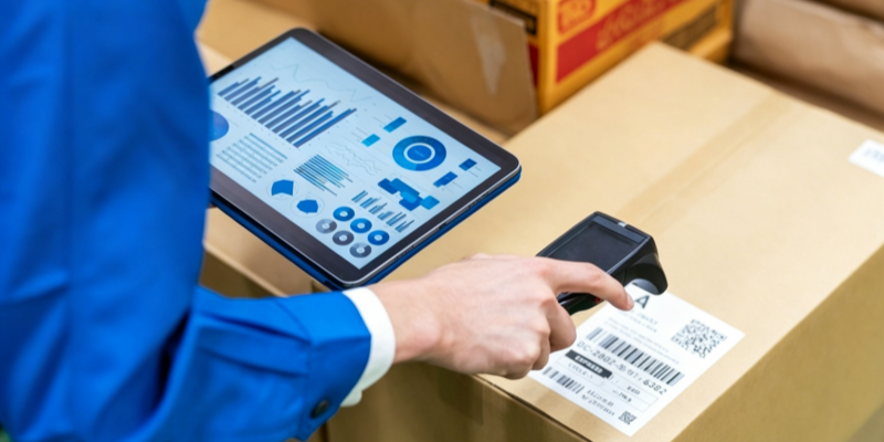 E-commerce inventory management scanning barcode