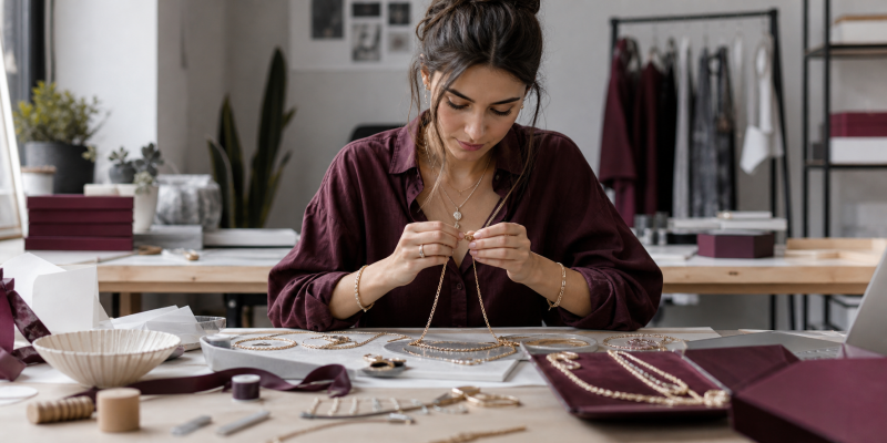 Testing jewelry samples before dropshipping