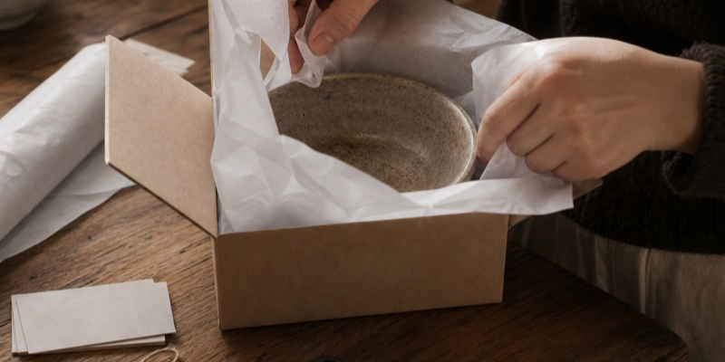 Packaging fragile ceramic home decor products for dropshipping orders
